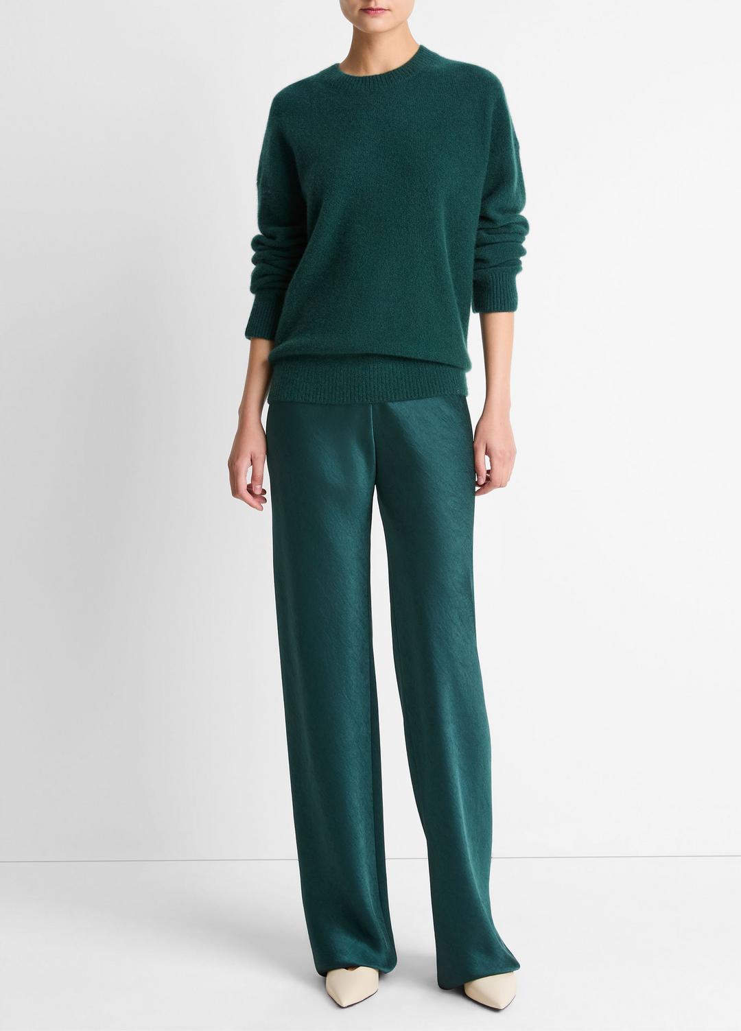 VINCE Plush Cashmere Crew Neck Sweater in Crew Neck
