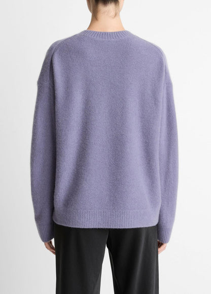 VINCE Plush Cashmere Crew Neck Sweater in Crew Neck