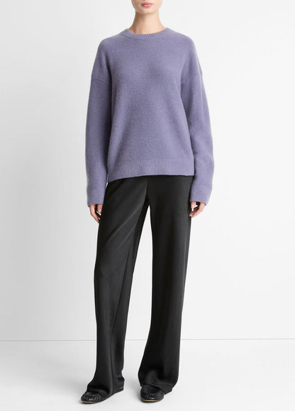 VINCE Plush Cashmere Crew Neck Sweater in Crew Neck