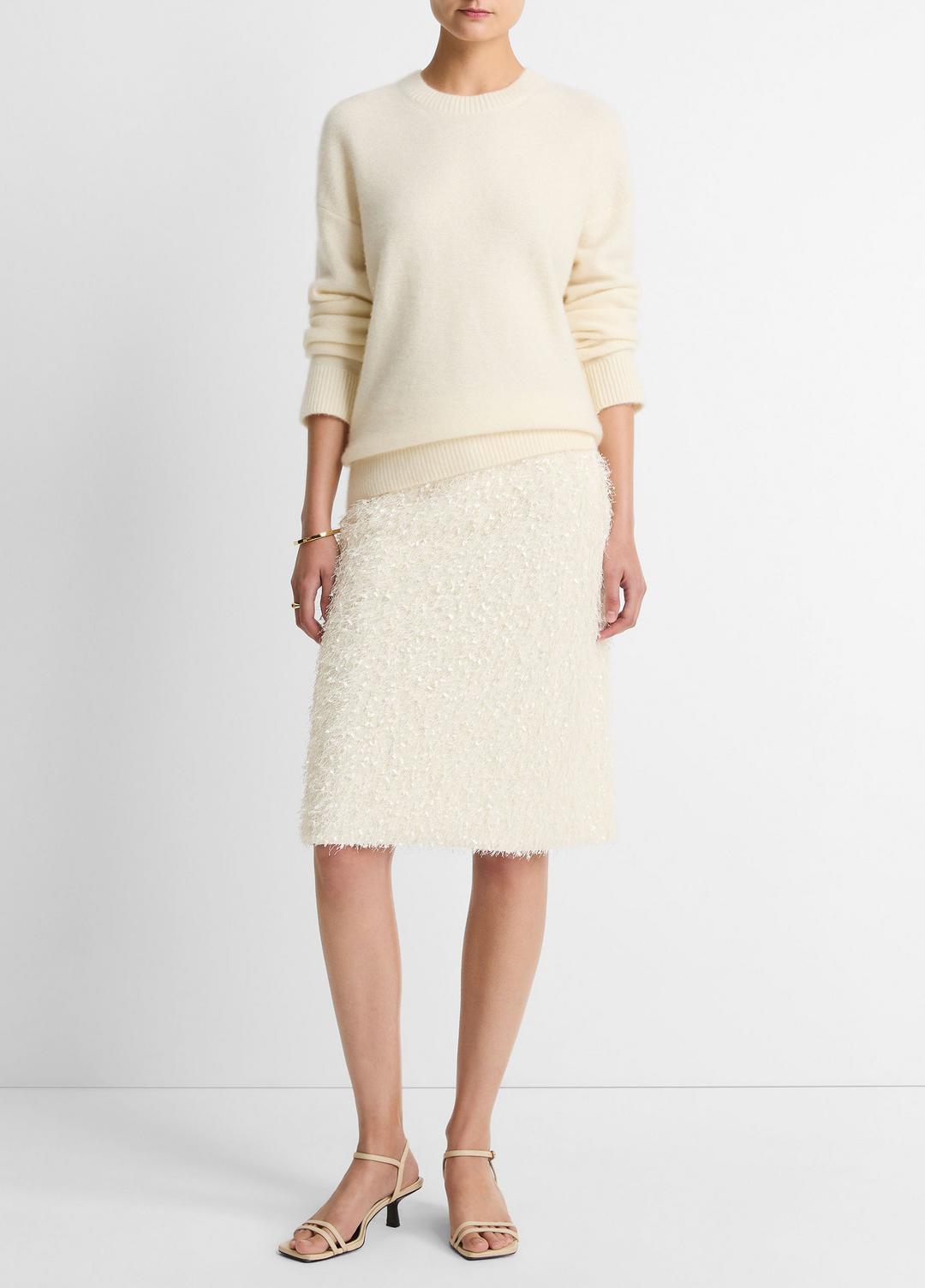 VINCE Plush Cashmere Crew Neck Sweater in Crew Neck
