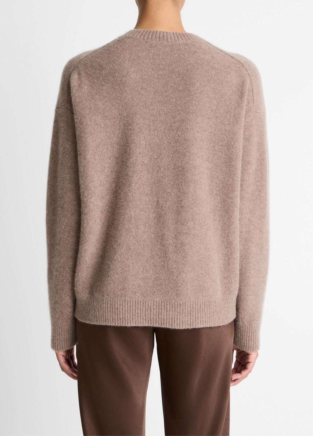 VINCE Plush Cashmere Crew Neck Sweater in Crew Neck
