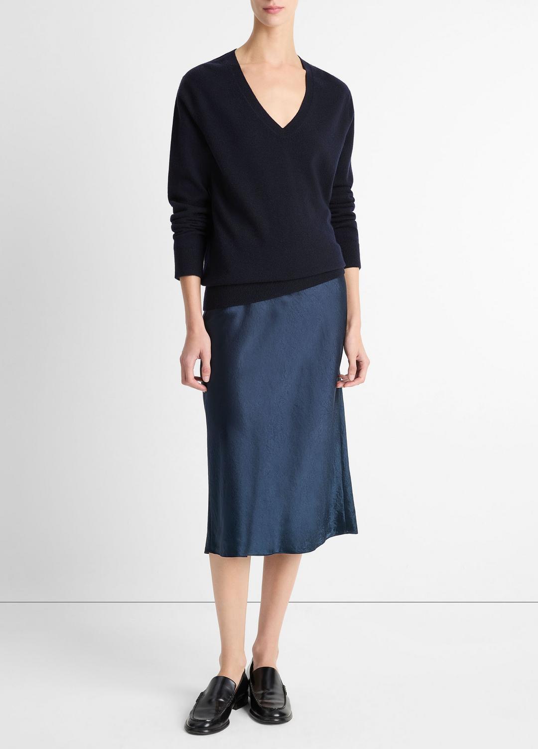 VINCE Cashmere Weekend V-Neck Sweater in V-Neck