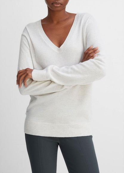 VINCE Cashmere Weekend V-Neck Sweater in V-Neck