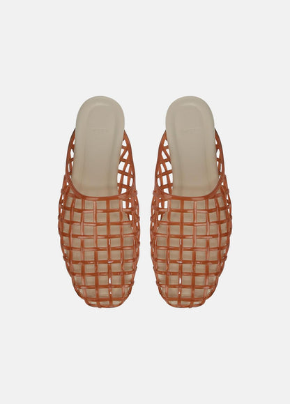 VINCE Barcelona Jelly Sandal in Sandals