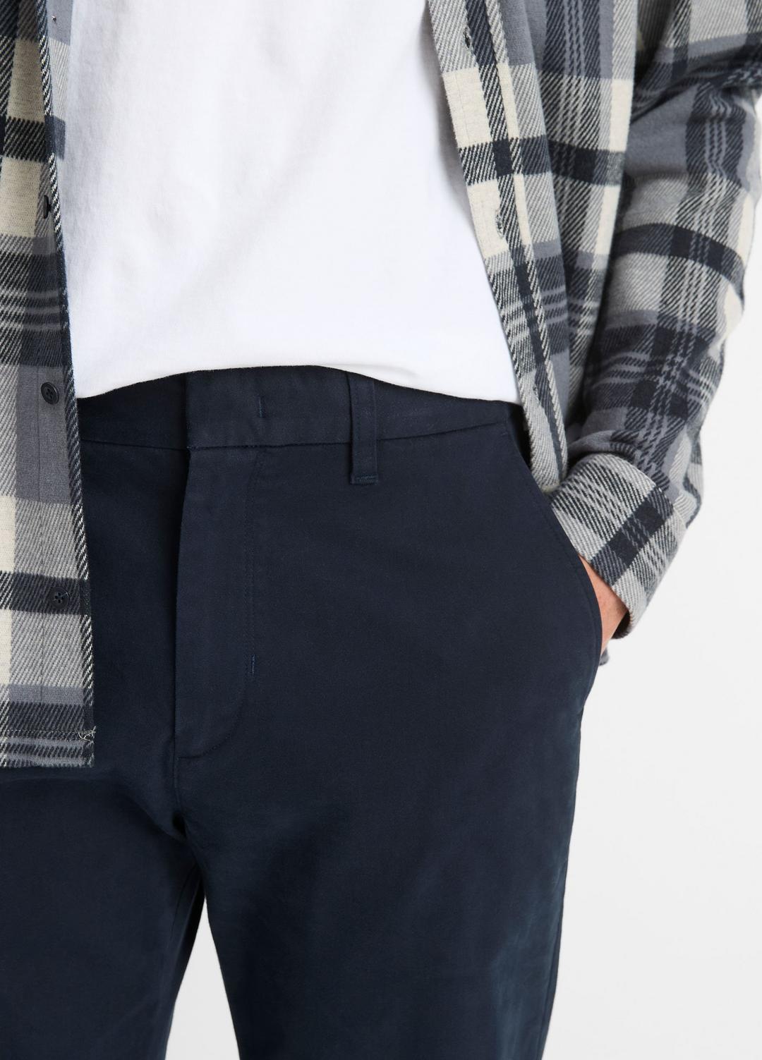 VINCE Owen Athletic Stretch-Cotton Pant in Trousers