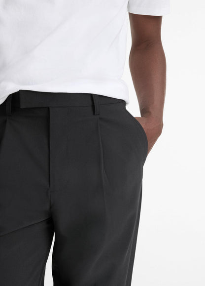 VINCE Louie Relaxed Pleated Trouser in Trousers