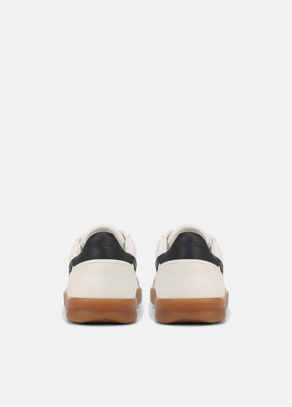 VINCE Oasis Leather Sneaker in Sneakers